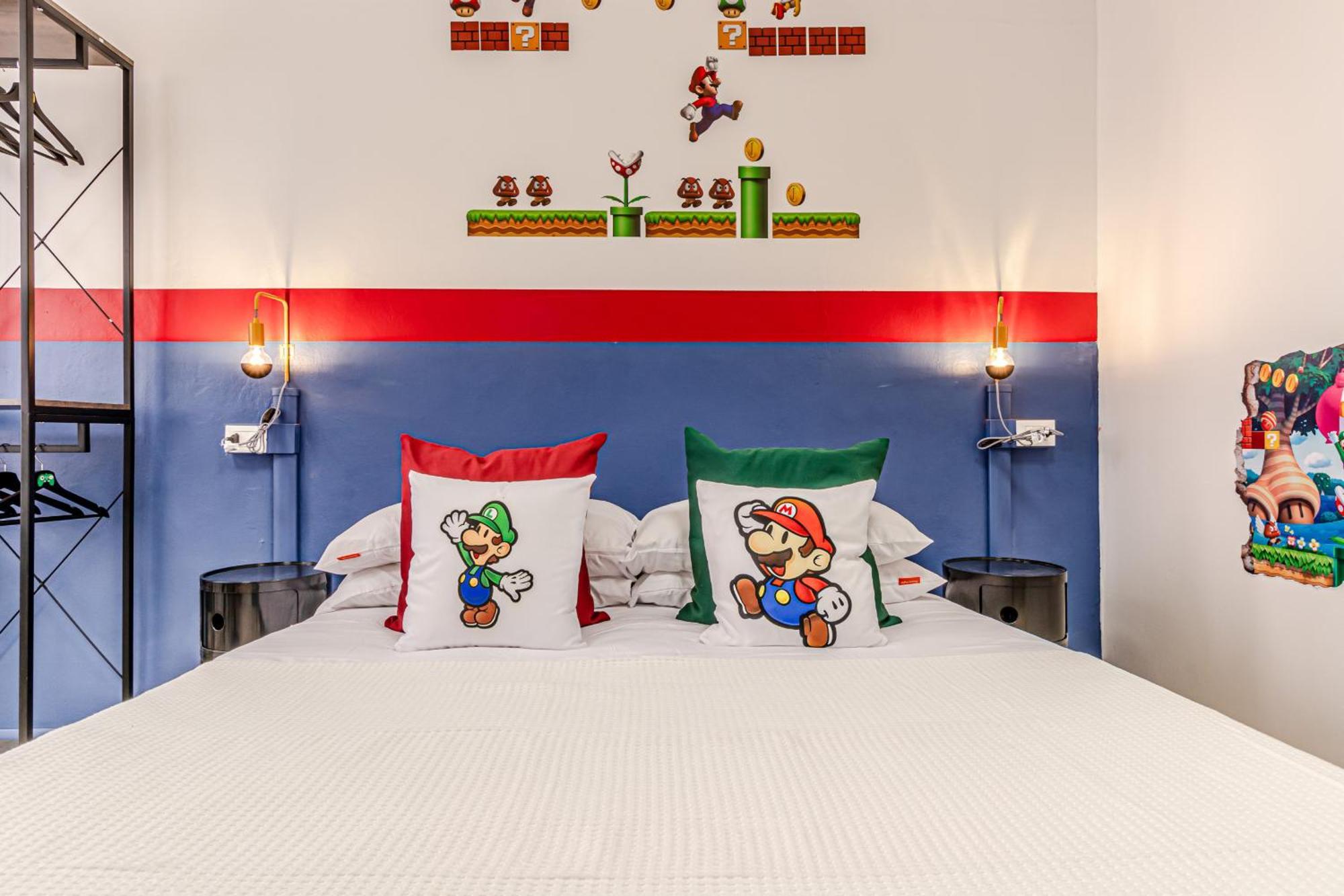 Game Rooms Experience リヴォルノ エクステリア 写真